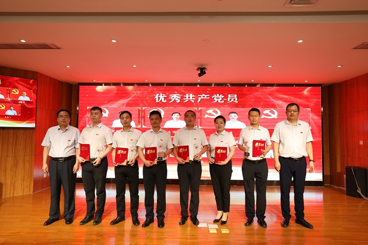 优异党员 - 副本.JPG
