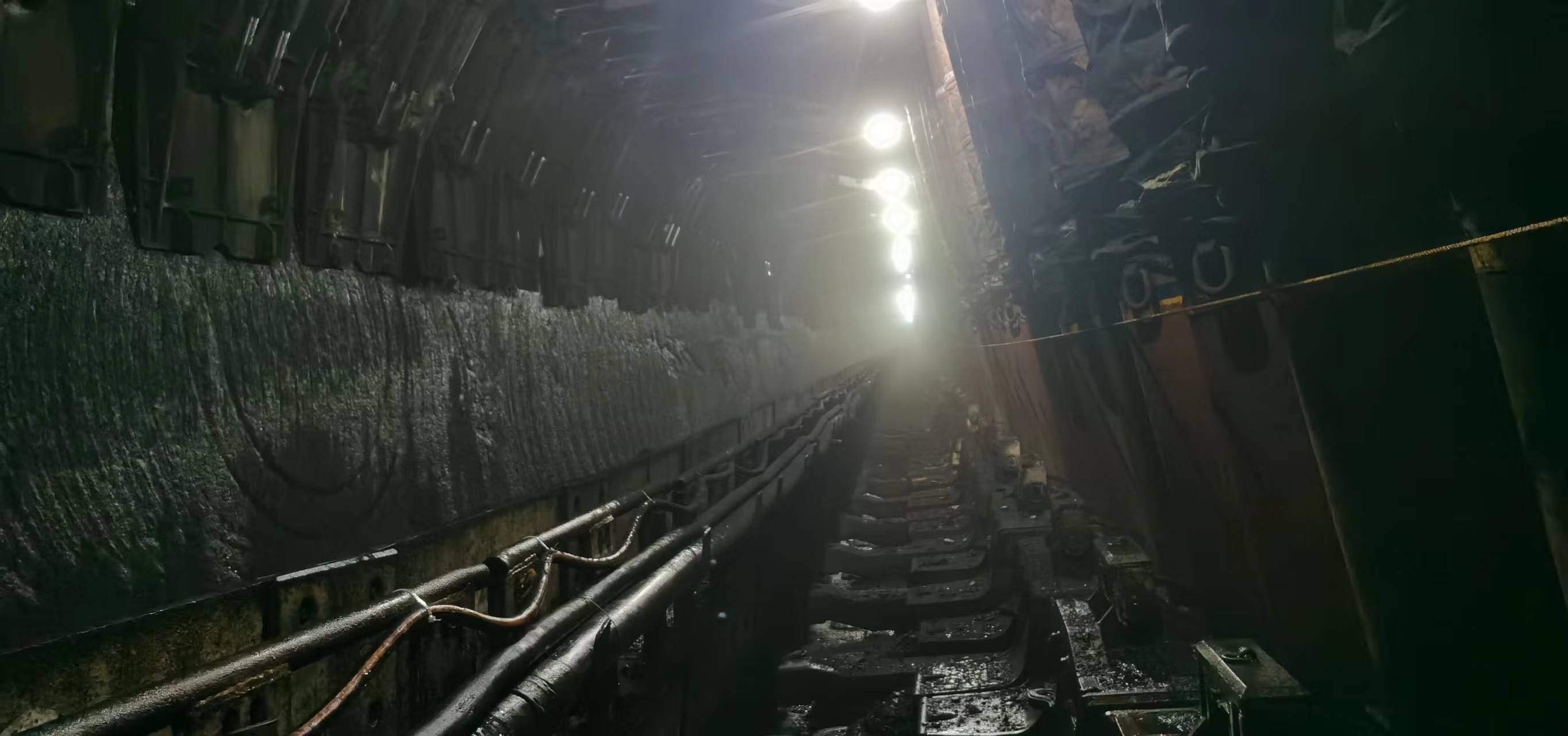 过完空巷现场照片   刘闯摄.jpg