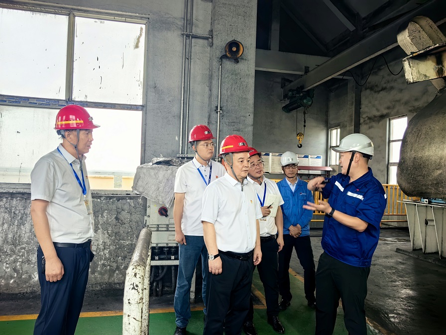 图（1） 走动式检查。。。。mg冰球突破煤矿生产运营公司 万小波 提供.jpg