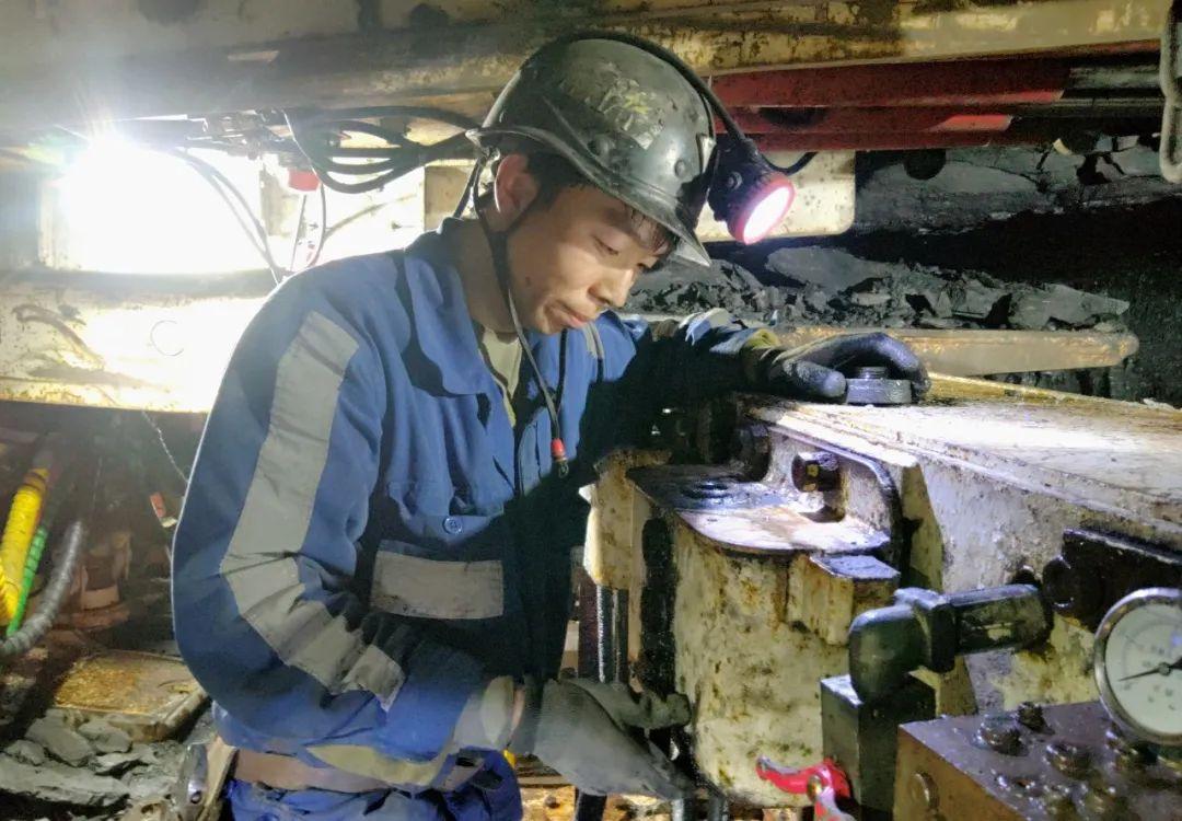 mg冰球突破·豪华版(试玩)官网首页